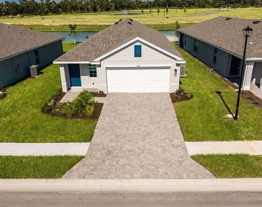 1468 Harmon Drive - Photo Thumbnail 2