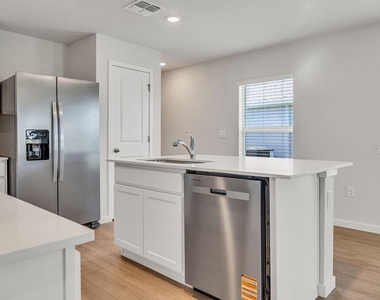 1468 Harmon Drive - Photo Thumbnail 8