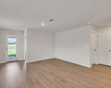 1469 Harmon Dr - Photo Thumbnail 9