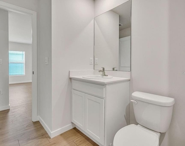 1469 Harmon Dr - Photo Thumbnail 22