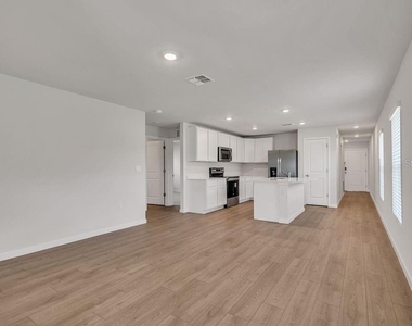 1469 Harmon Dr - Photo Thumbnail 5