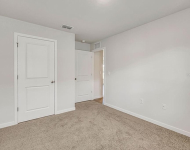 1469 Harmon Dr - Photo Thumbnail 24