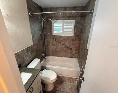 2735 Boca Ciega Drive N - Photo Thumbnail 5