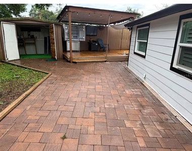 2735 Boca Ciega Drive N - Photo Thumbnail 2