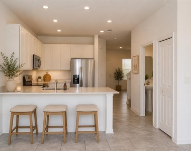2768 Pierr Street - Photo Thumbnail 3