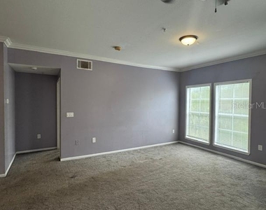 527 Water Street - Photo Thumbnail 3