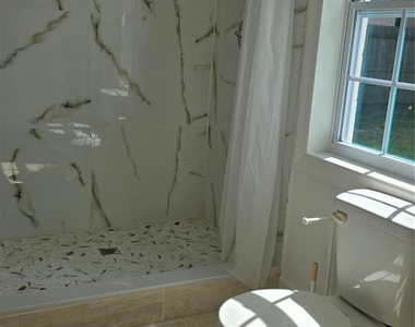 294 Valencia Avenue - Photo Thumbnail 13