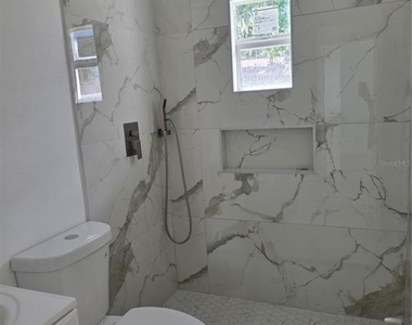 294 Valencia Avenue - Photo Thumbnail 11