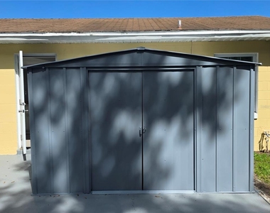 294 Valencia Avenue - Photo Thumbnail 10