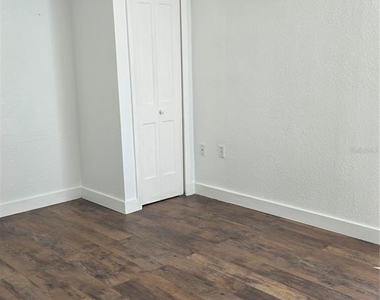 294 Valencia Avenue - Photo Thumbnail 14
