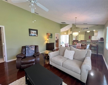 1918 Nw 50th Circle - Photo Thumbnail 9