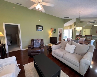1918 Nw 50th Circle - Photo Thumbnail 8