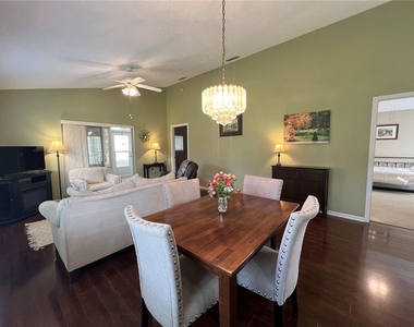 1918 Nw 50th Circle - Photo Thumbnail 6