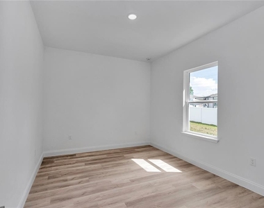 8101 Sw 132nd Loop - Photo Thumbnail 22