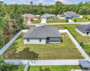 8101 Sw 132nd Loop - Photo Thumbnail 3