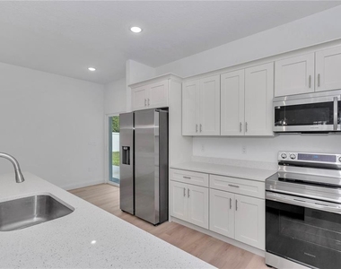 8101 Sw 132nd Loop - Photo Thumbnail 16