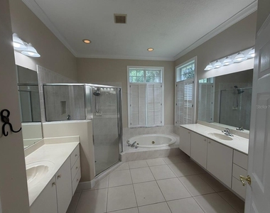 4762 Sw 1st Avenue - Photo Thumbnail 7