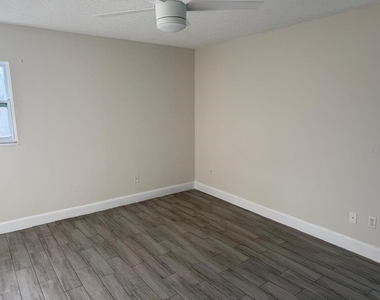 323 New Meadows Court - Photo Thumbnail 2