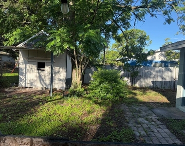 323 New Meadows Court - Photo Thumbnail 7