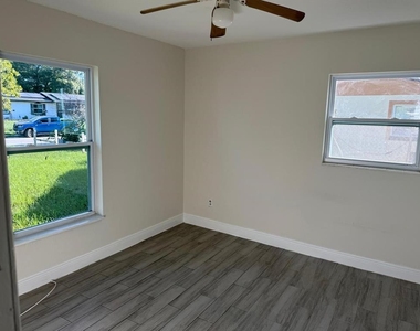 323 New Meadows Court - Photo Thumbnail 8