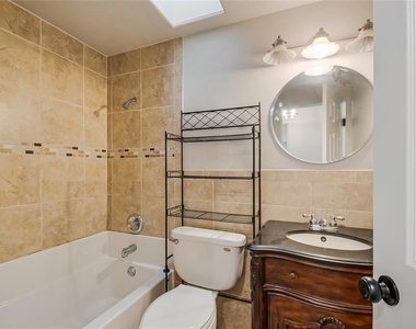 2201 Camellia Drive - Photo Thumbnail 12