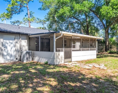 2201 Camellia Drive - Photo Thumbnail 3