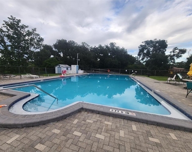 18 Forest Drive - Photo Thumbnail 8