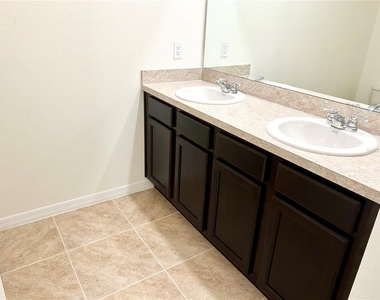 3349 Costello Circle - Photo Thumbnail 8