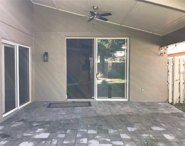 4931 Marbella Isle Drive - Photo Thumbnail 11