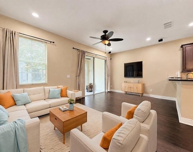 5415 Via Appia Way - Photo Thumbnail 3