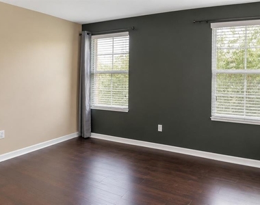 5415 Via Appia Way - Photo Thumbnail 19