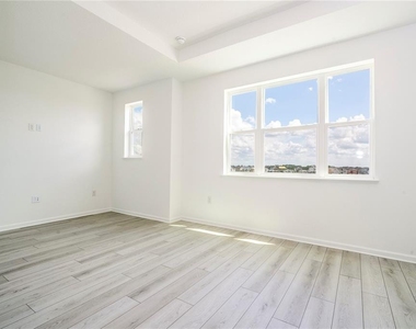 9313 Luminary Boulevard - Photo Thumbnail 29