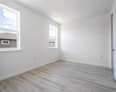 9313 Luminary Boulevard - Photo Thumbnail 24