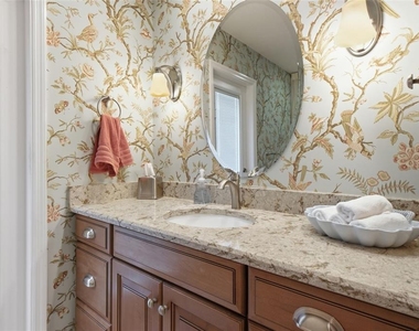 1011 Beckley - Photo Thumbnail 31