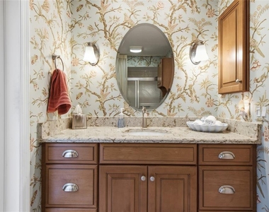 1011 Beckley - Photo Thumbnail 29