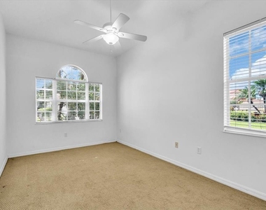 6393 Rookery Circle - Photo Thumbnail 12
