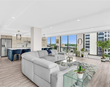 707 S Gulfstream Avenue - Photo Thumbnail 16