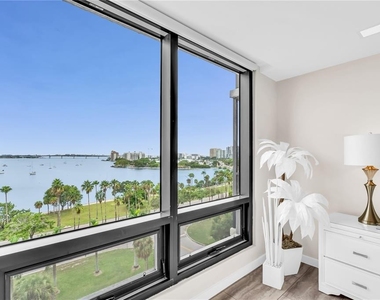 707 S Gulfstream Avenue - Photo Thumbnail 23