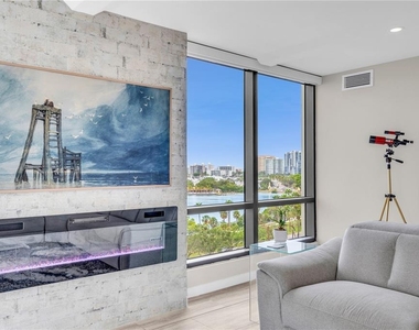 707 S Gulfstream Avenue - Photo Thumbnail 17