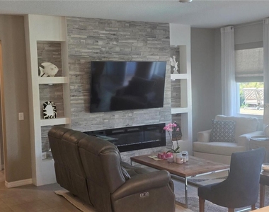 16457 Woodside Glen - Photo Thumbnail 8