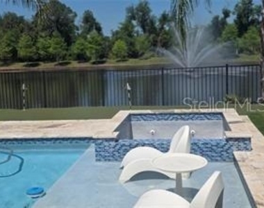 16457 Woodside Glen - Photo Thumbnail 3