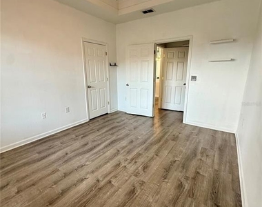 4802 51st Street W - Photo Thumbnail 2