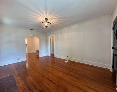 3151 11th Avenue N - Photo Thumbnail 7