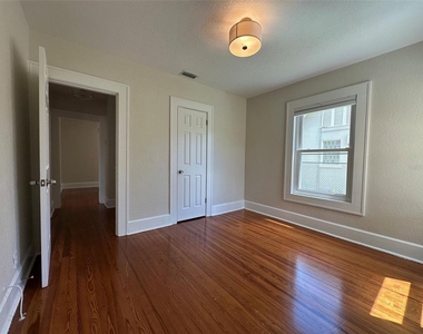 3151 11th Avenue N - Photo Thumbnail 8