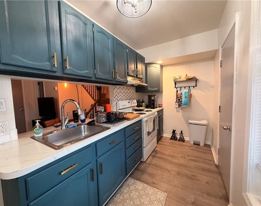 1449 W Turner Street - Photo Thumbnail 4