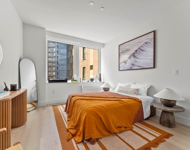 55 Broad Street - Photo Thumbnail 3
