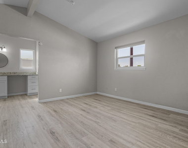 2617 Red Sails Drive - Photo Thumbnail 16