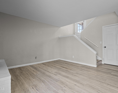 2617 Red Sails Drive - Photo Thumbnail 3