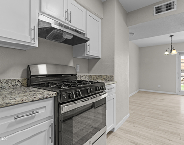 2617 Red Sails Drive - Photo Thumbnail 7