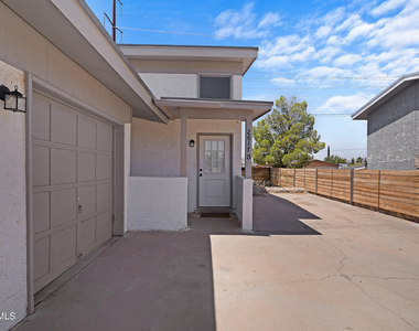 2617 Red Sails Drive - Photo Thumbnail 21